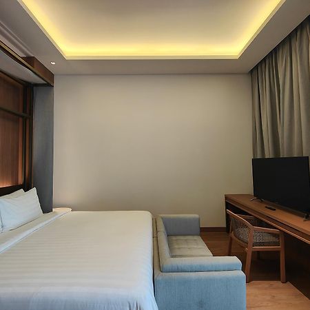 Ra Suites Simatupang Jakarta Exterior photo