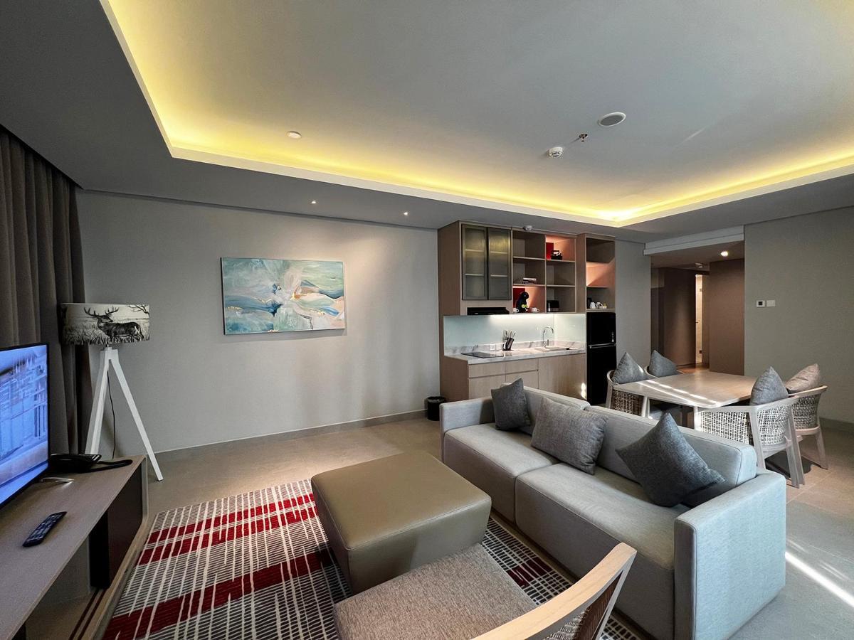 Ra Suites Simatupang Jakarta Exterior photo