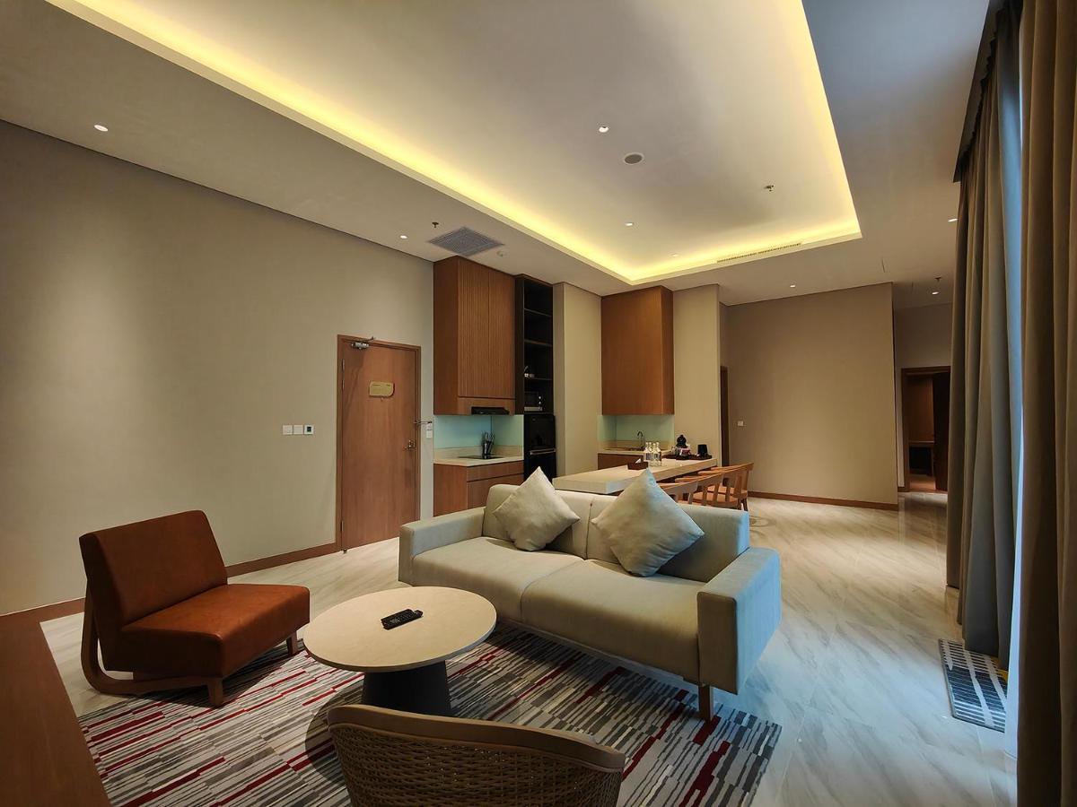 Ra Suites Simatupang Jakarta Exterior photo