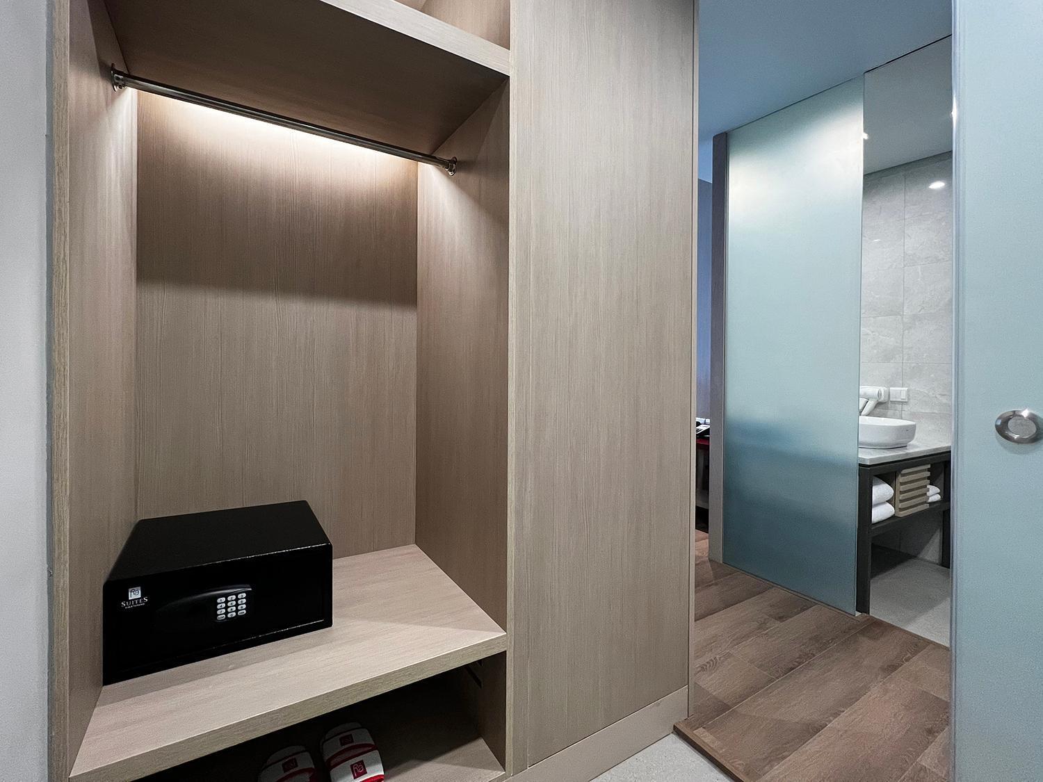 Ra Suites Simatupang Jakarta Room photo